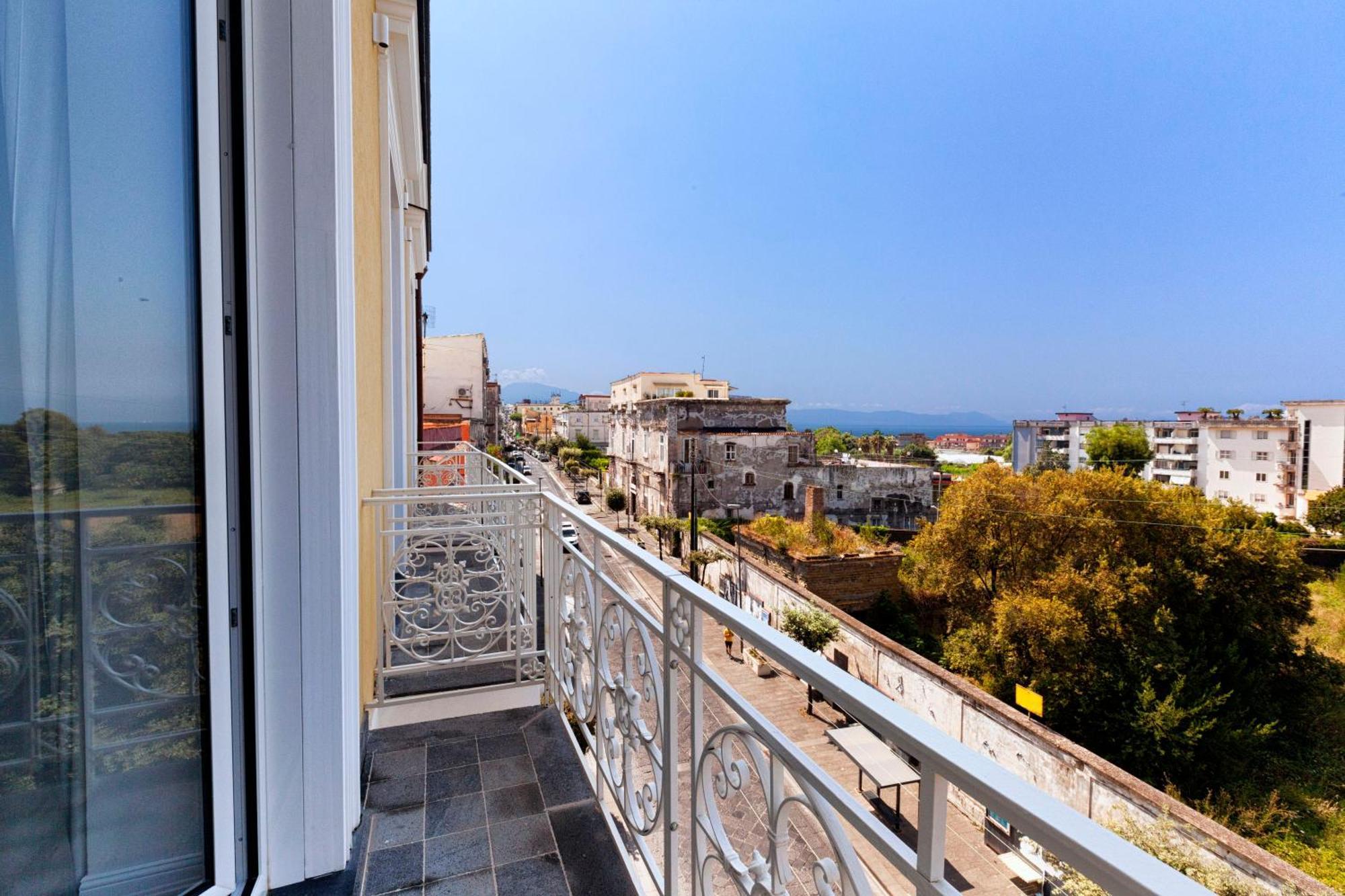 Vesuvius Palace Aparthotel Ercolano Exteriör bild